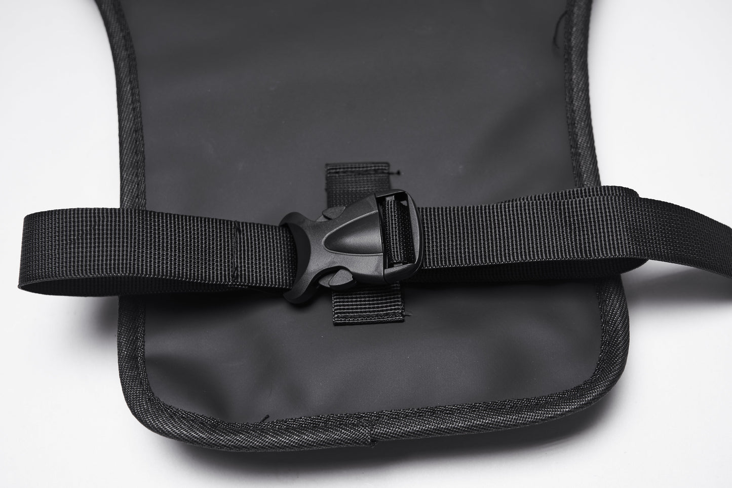 Cyberpunk Chain & Skull Hardware Waist–Leg Bag