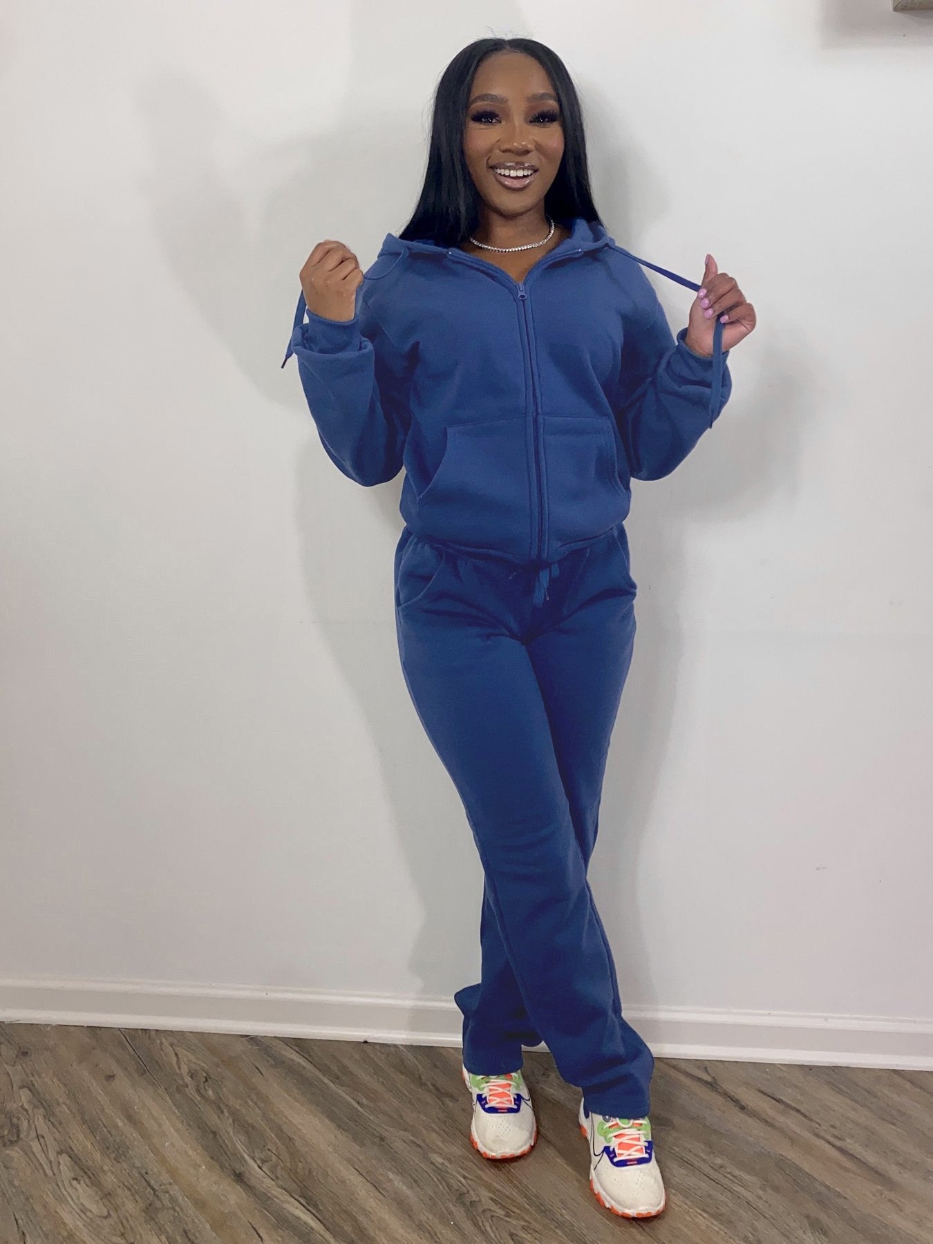 Two-Piece Women's Sweatsuit Outfit