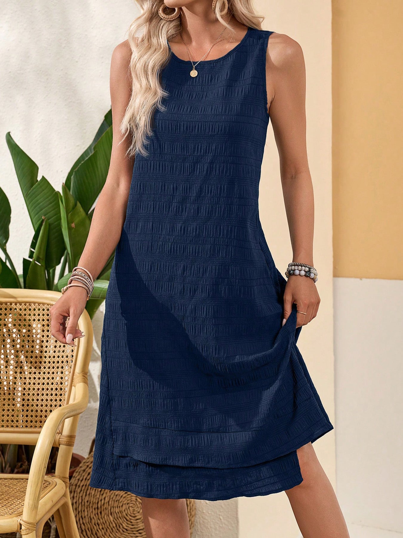 All-Match Sleeveless Round-Neck Midi Dress