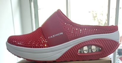 Non-Slip Hollow-Out Mesh Slippers