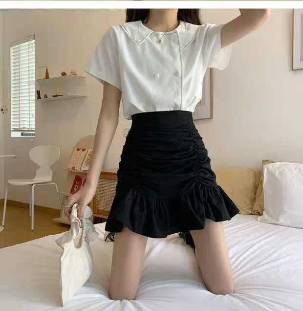 Skirt With Pleated High Waist and Versatile Bottom