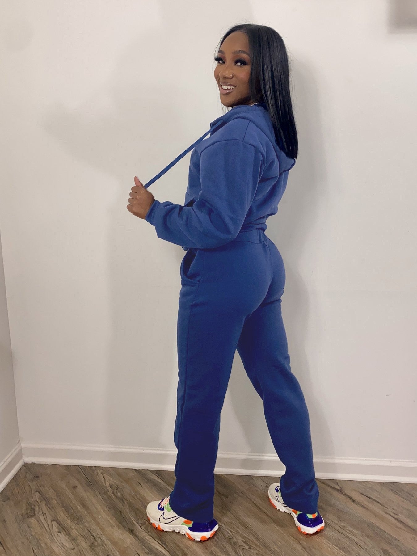Two-Piece Women's Sweatsuit Outfit