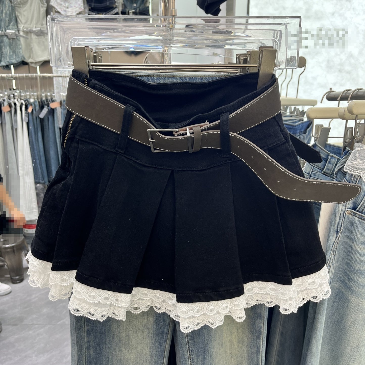 Lace-Stitching Mini Skirt