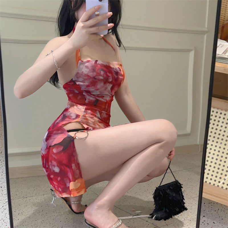 Figure-Hugging Split-Thigh Floral Dress