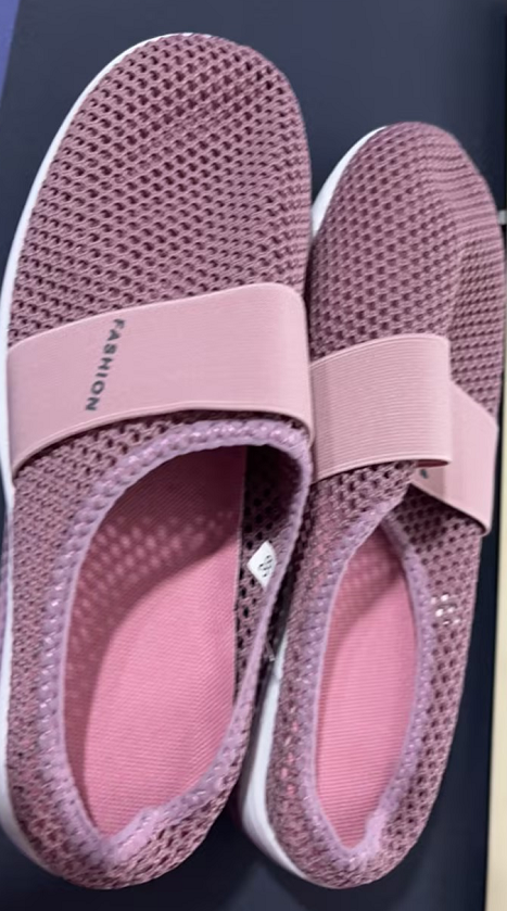 Non-Slip Hollow-Out Mesh Slippers