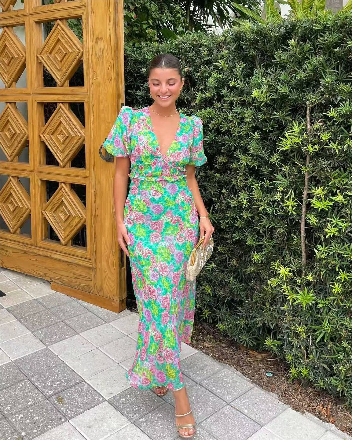 Charming Bubble-Sleeve V-Neck Printed Dress