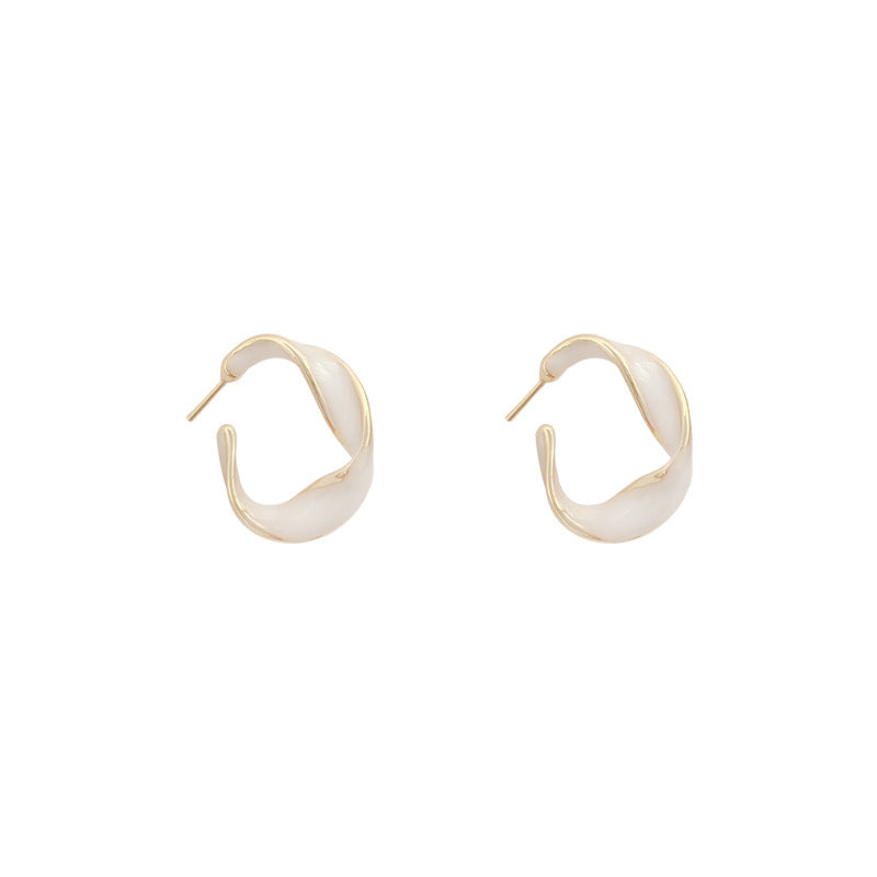 Women's Exaggerated Pearl Hoop Earrings