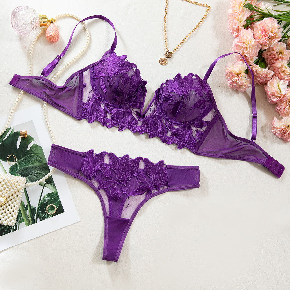 New Embroidered Mesh Hollow-Out Lingerie Set