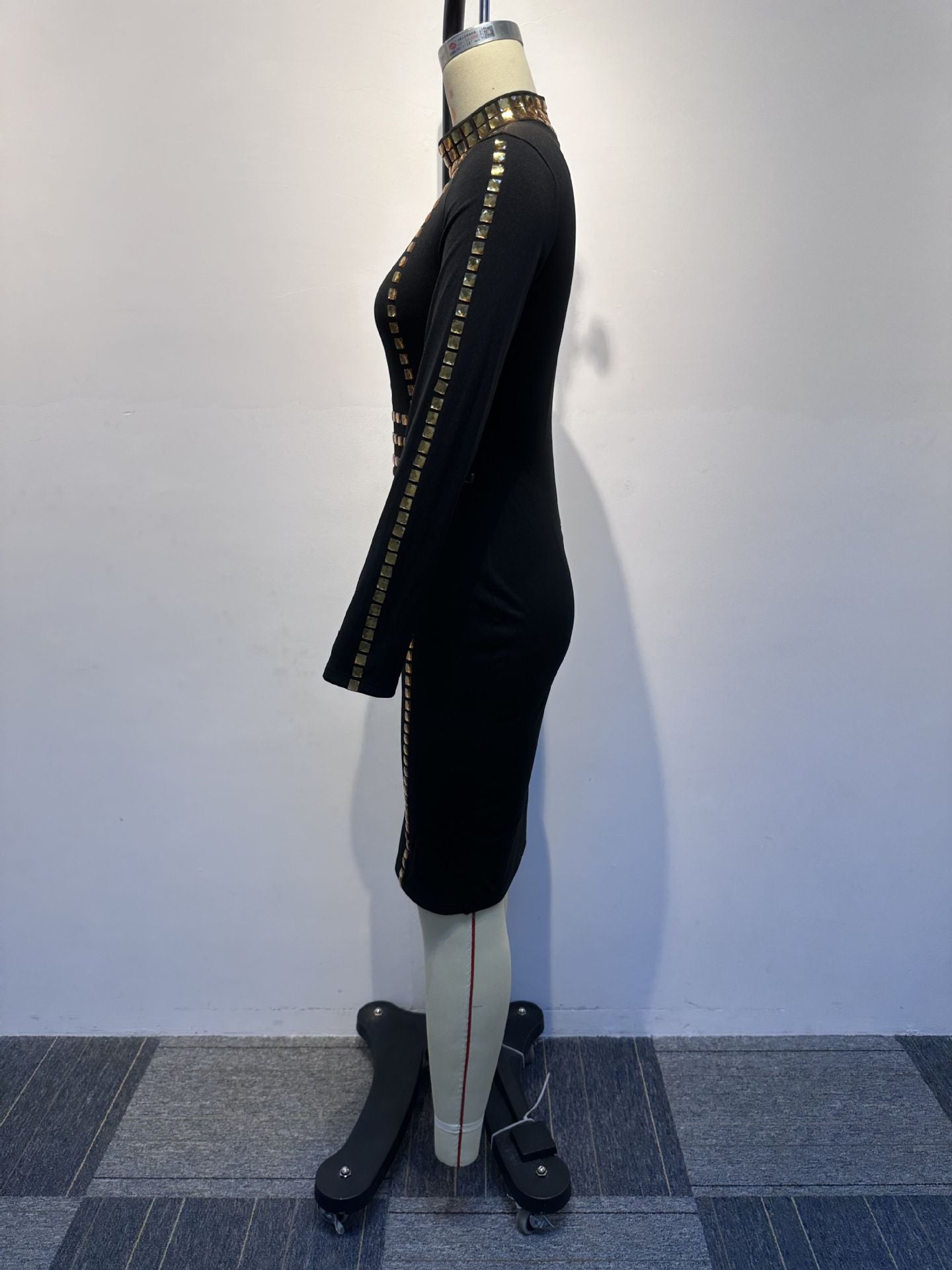 Tight Slim-Fit Rhinestone Stretch Midi Dress