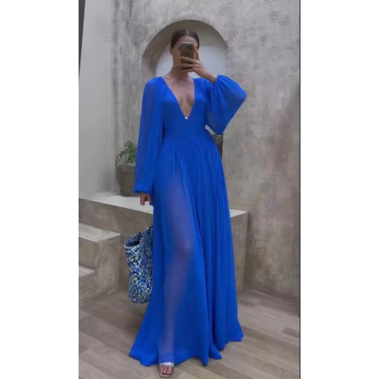 Lantern-Sleeve Slimming Flared Dress