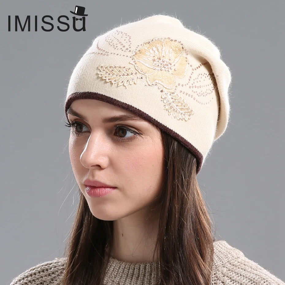 Women's Casual Beanie Cap With Flower Pattern