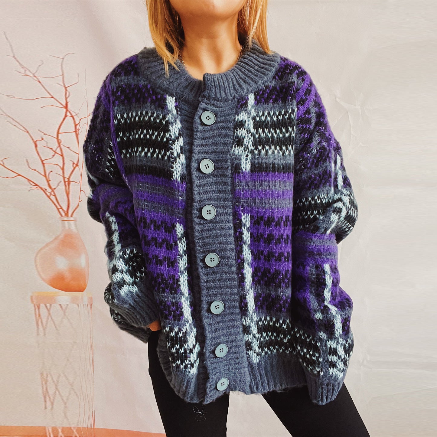 Contrast-Colour Single-Breasted Sweater For Women