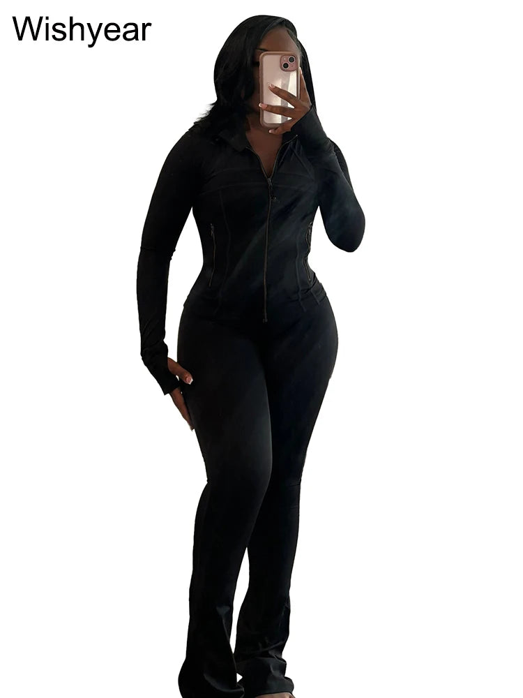 Long-Sleeve Tops and Flare Pants Sports Outfit