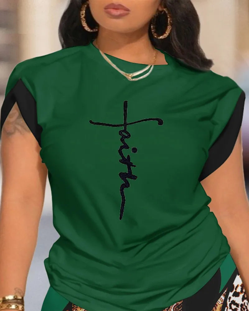 Round-Neck Short-Sleeved Top & Casual Skinny Shorts Set