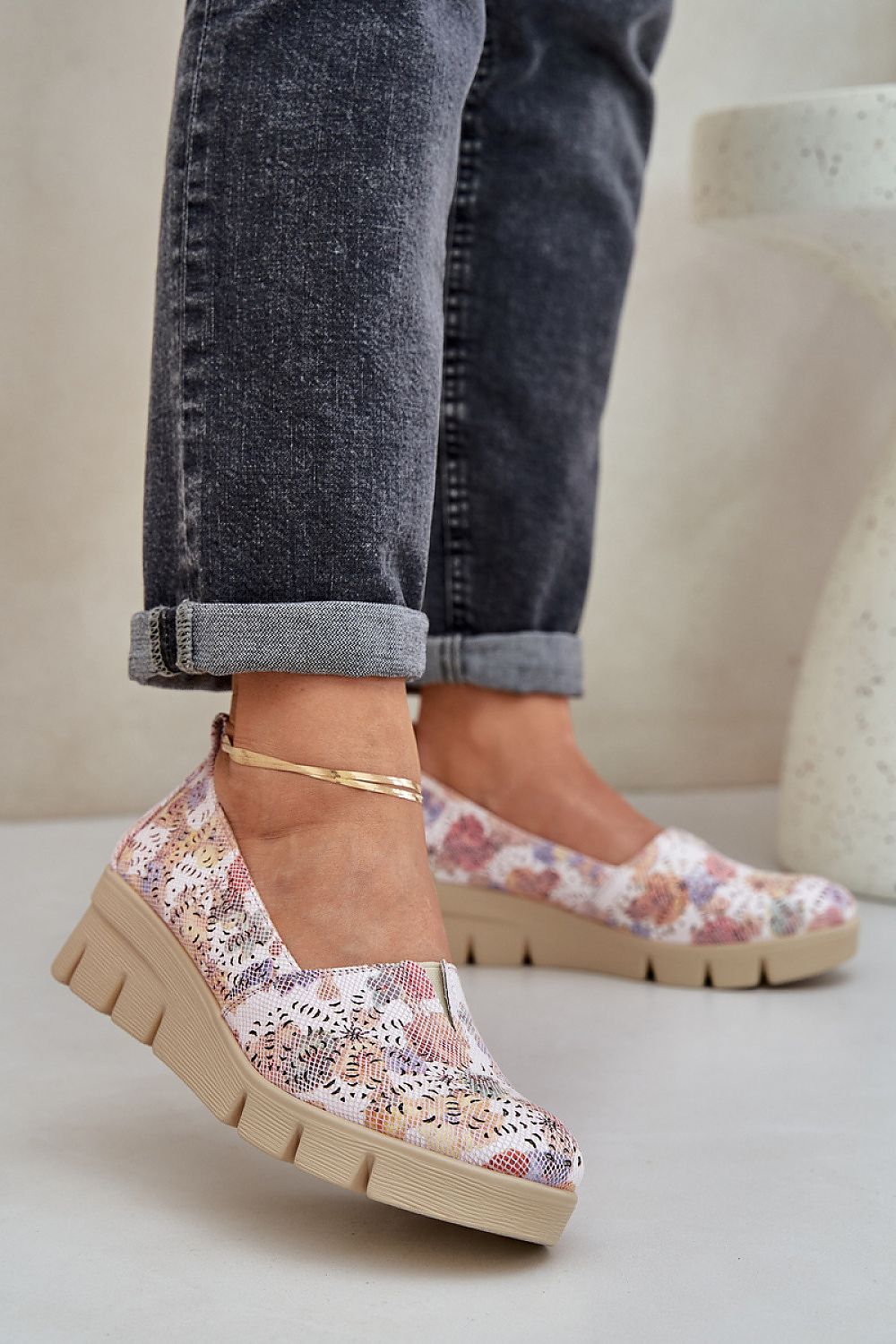 Buskin low shoes model 208429 Step in style