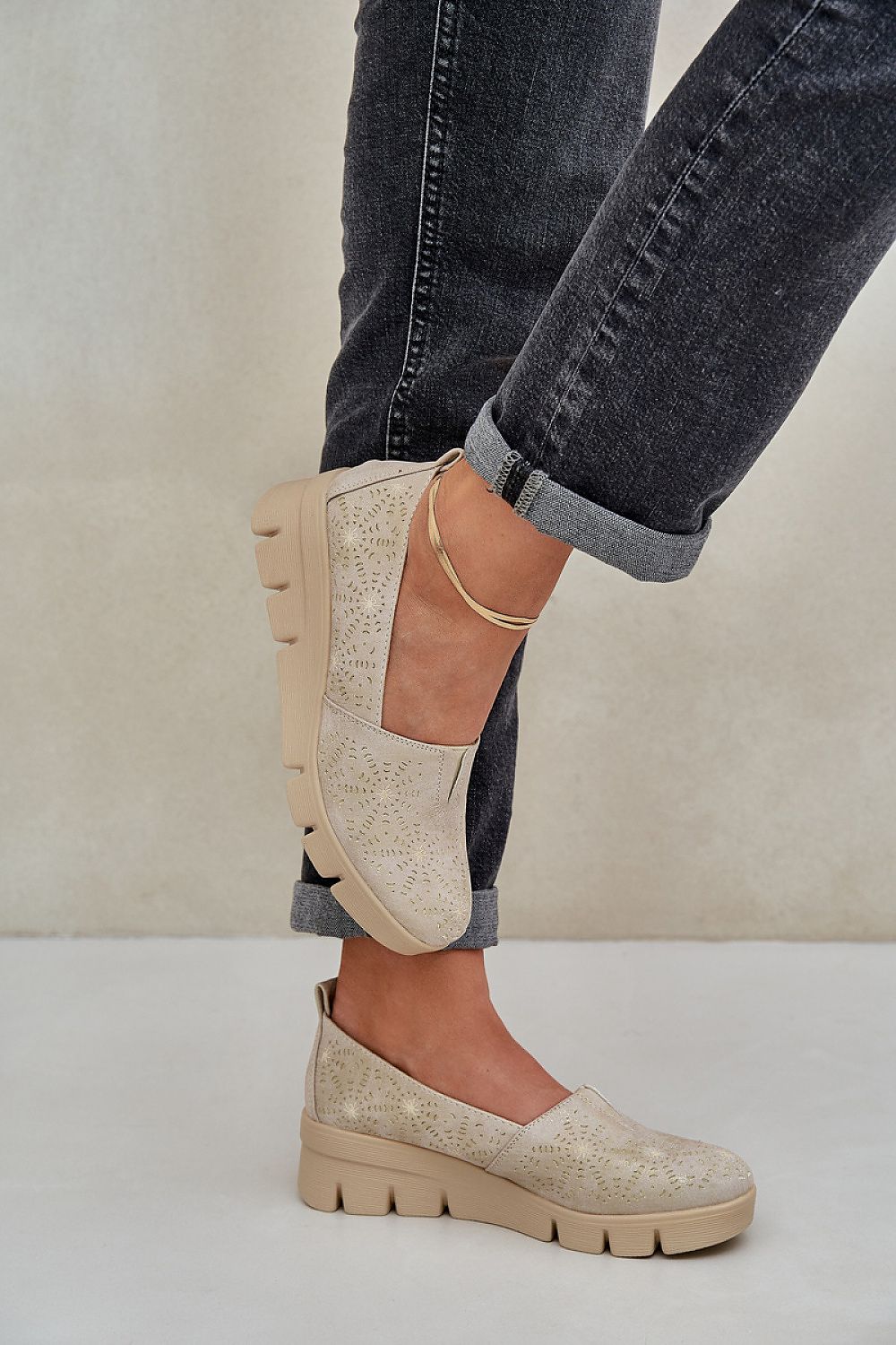 Buskin low shoes model 208430 Step in style