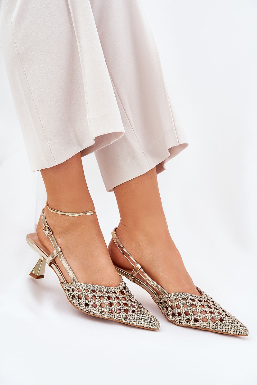 High heels model 211029 Step in style