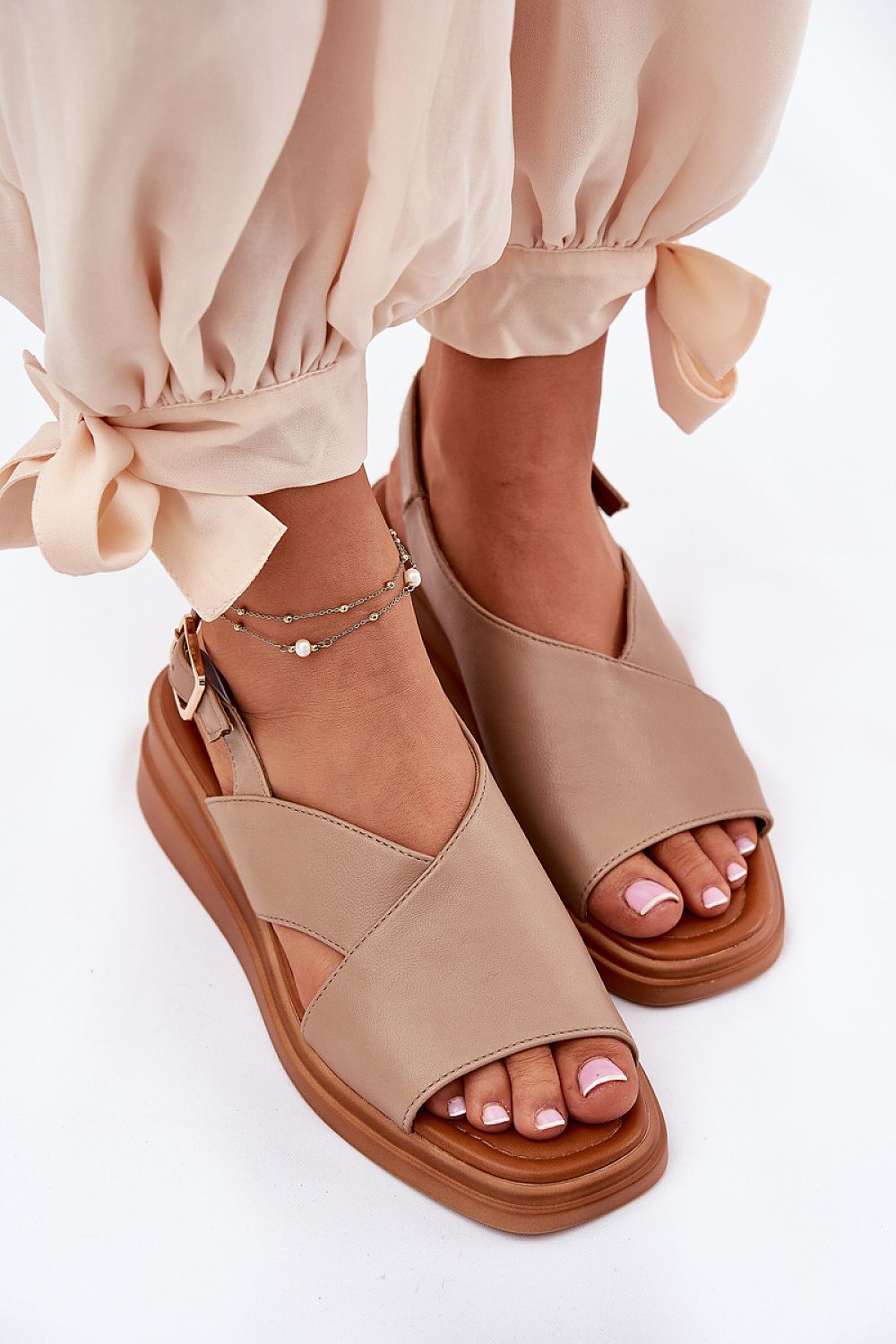 Buskin model 211944 Step in style