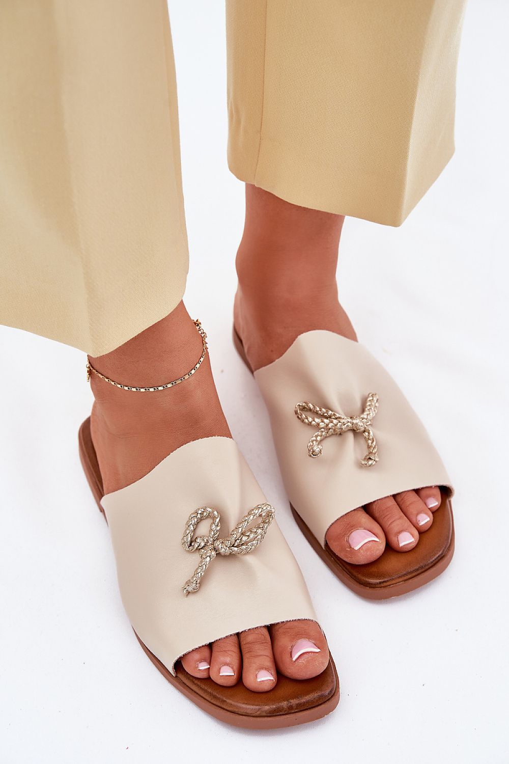 Flip-flops model 214377 Step in style