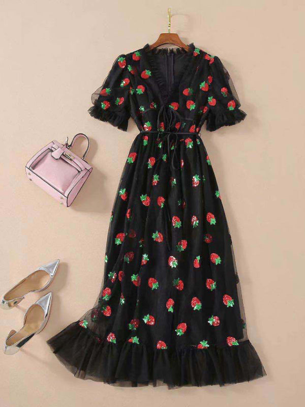 French-Style Strawberry Pleated Long Dress