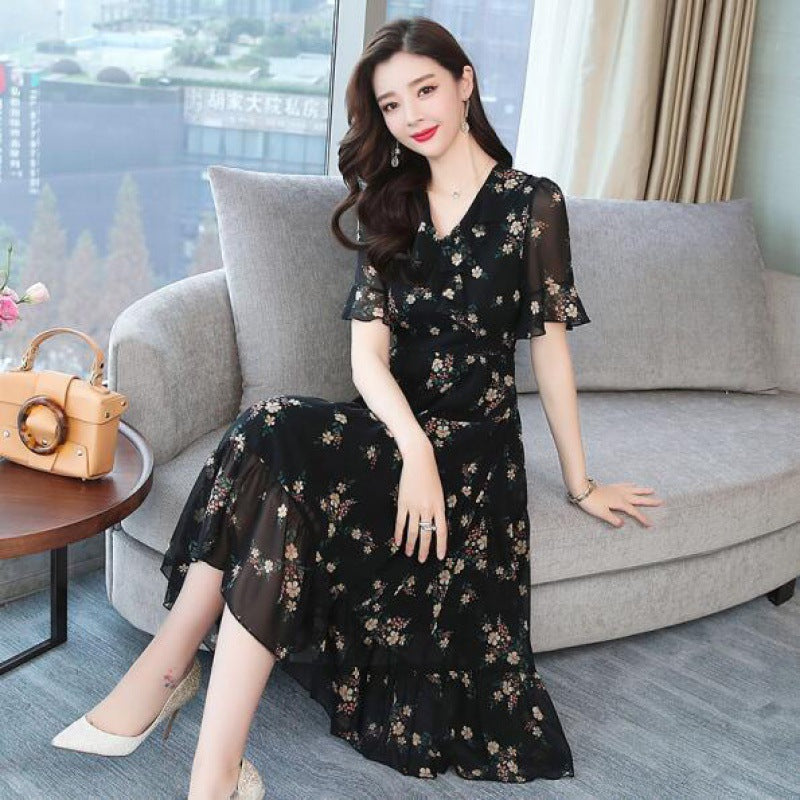 Mid-length Floral Chiffon Dress Covering Belly