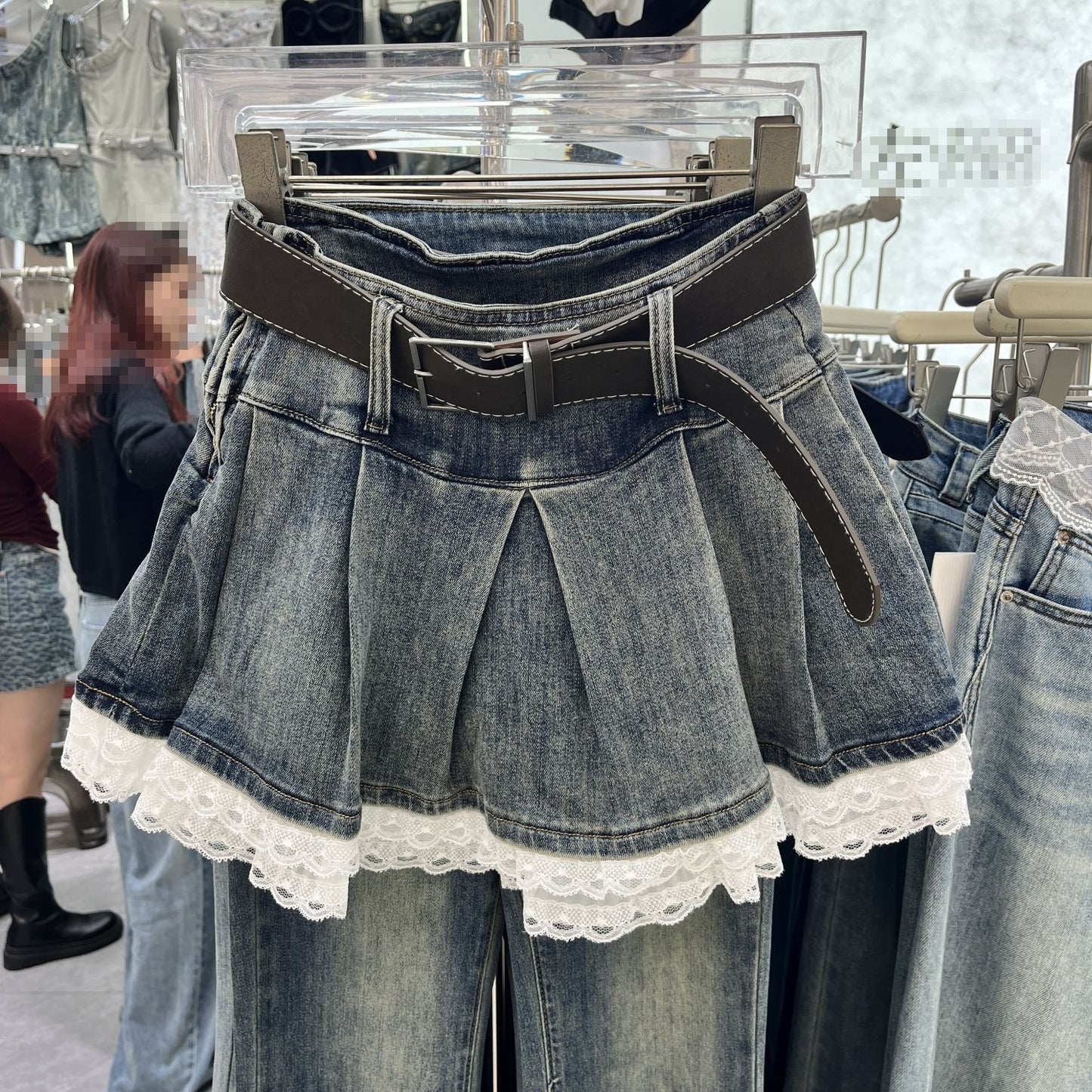 Lace-Stitching Mini Skirt