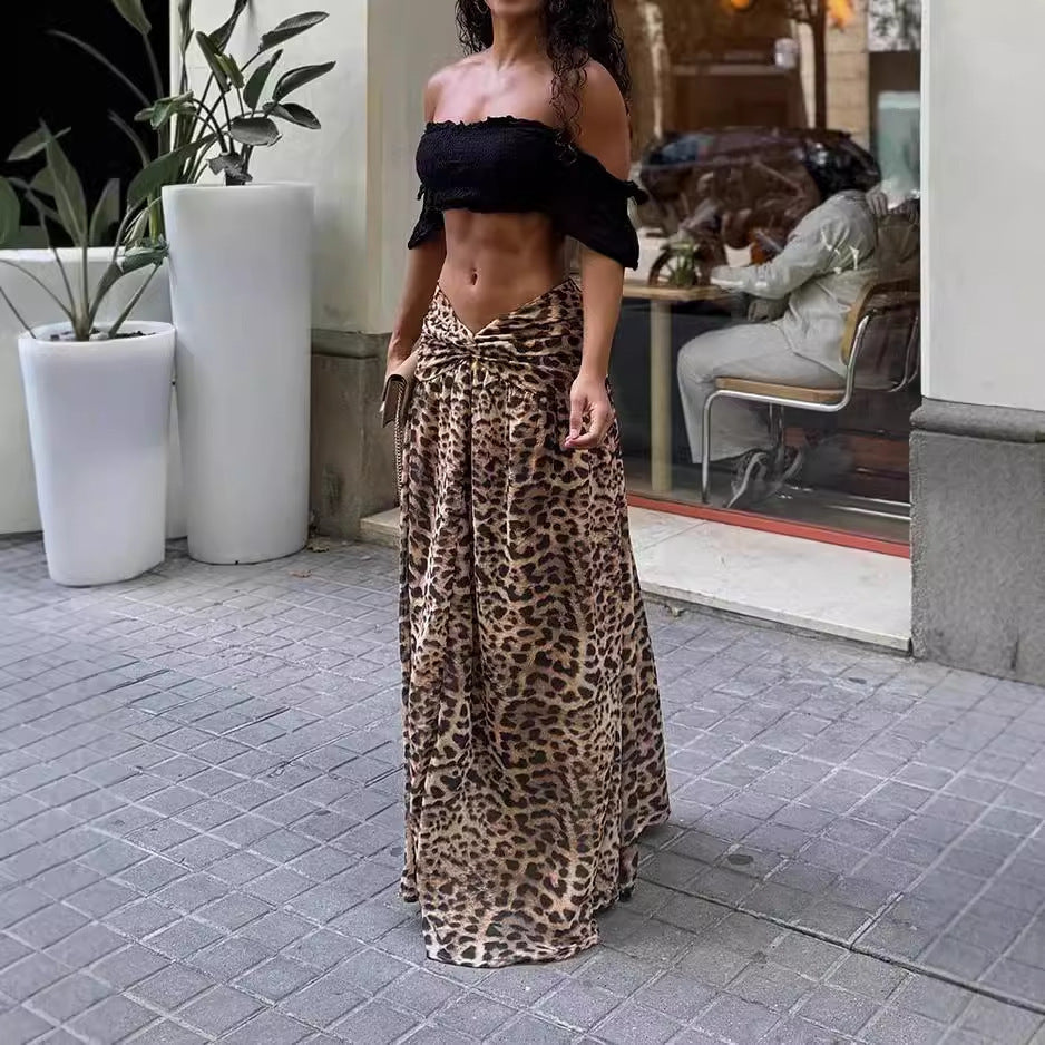 Short-Sleeve Pleated Top + Leopard Print Pants Outfit