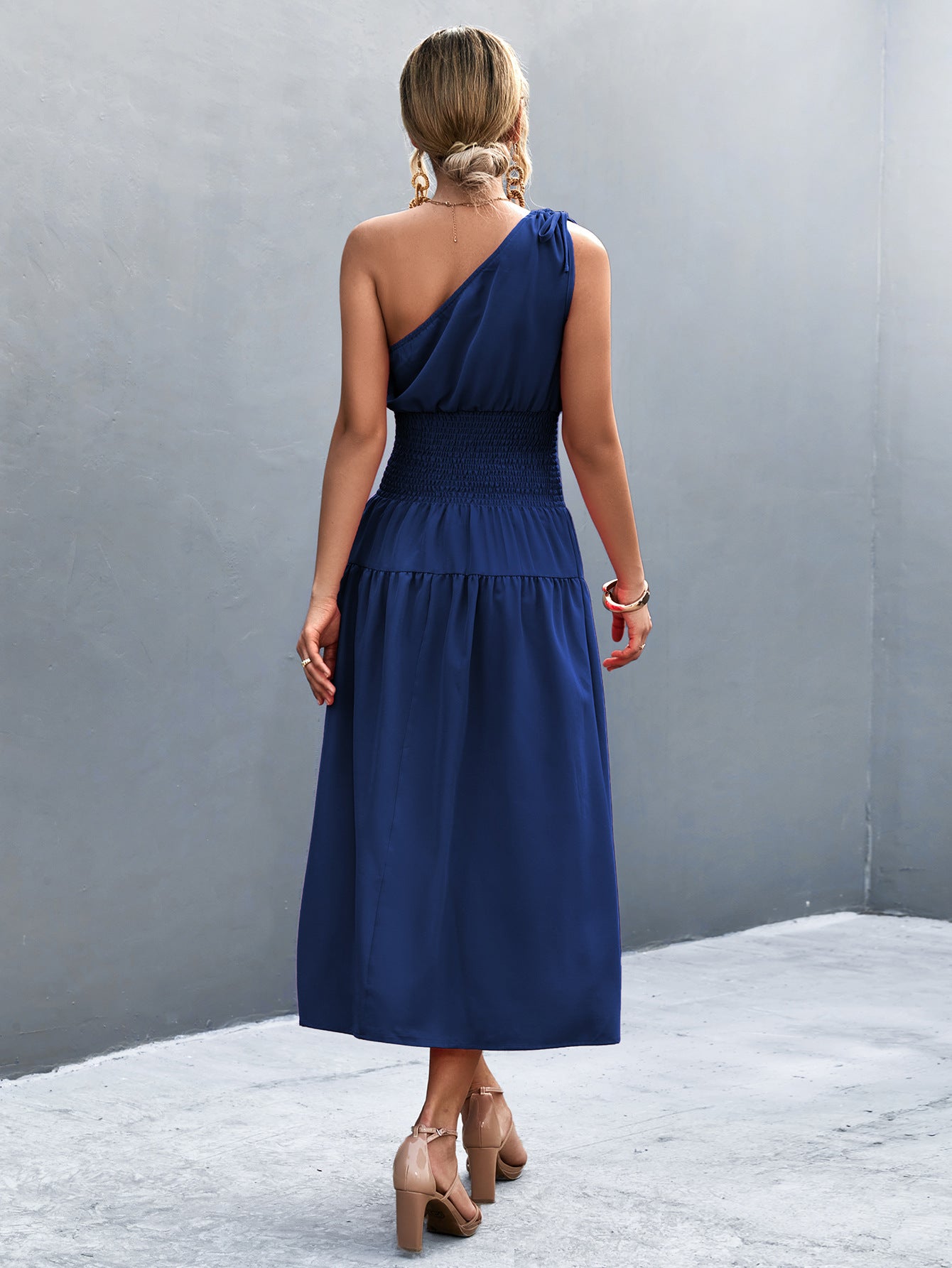 Slant-Shoulder Smocking Dress - European & American Style
