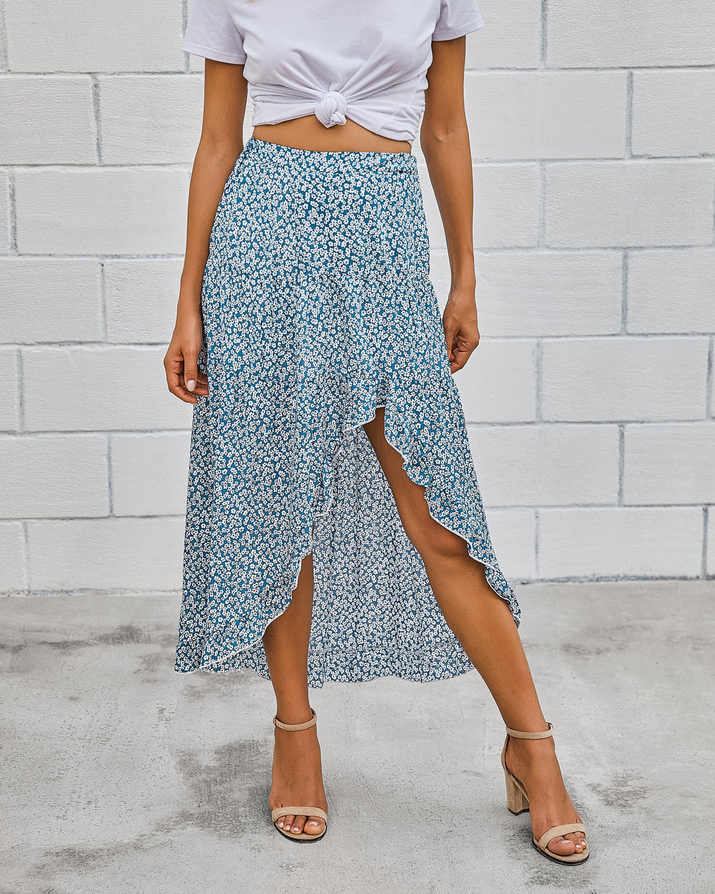 Irregular Ruffled Skirt With Elastic Waist