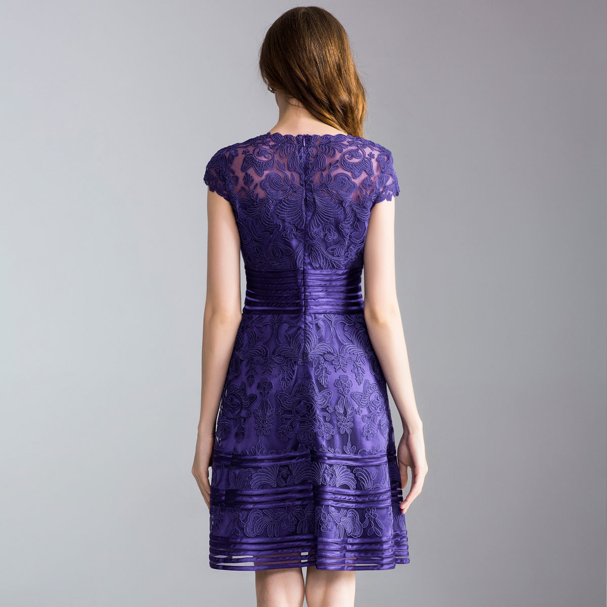 Short-Sleeve Crew-Neck Embroidered Slim-Fitting Dress