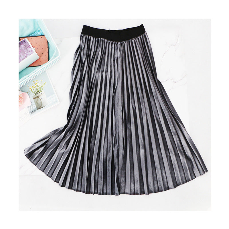 Slim Velvet Pleated Skirt