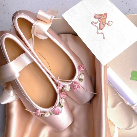 Women's Ballet Shoes With Cross-Straps