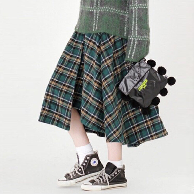 Posh Woollen Plaid Skirt For Women