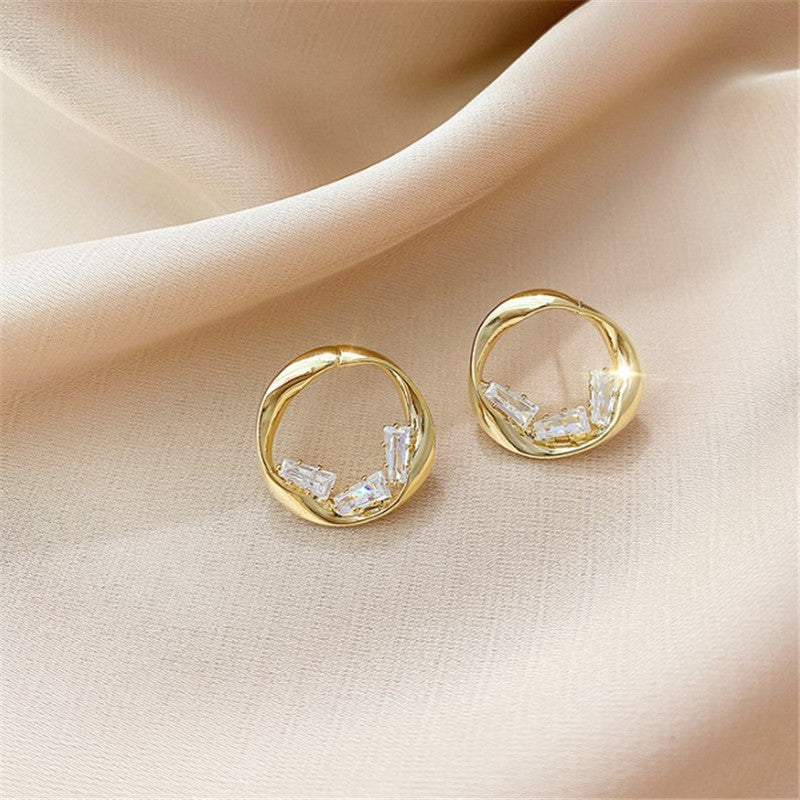 Zircon Geometric Circle Earrings