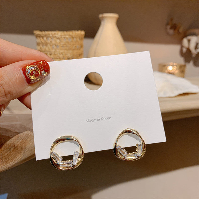 Zircon Geometric Circle Earrings