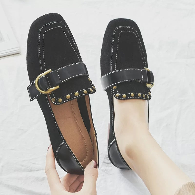 Copper-Buckle Soft-Sole Retro Shoes