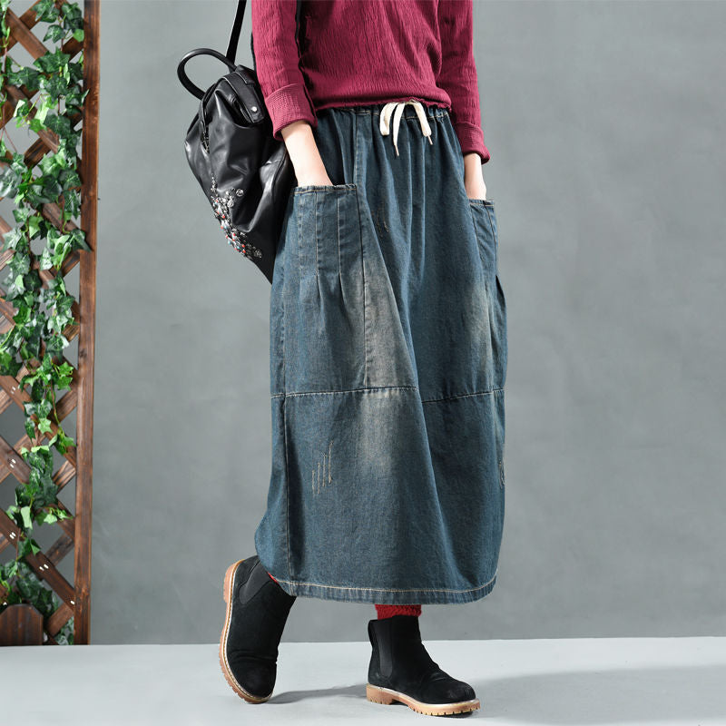 Thin Mid-Length Denim Skirt With Big Pockets