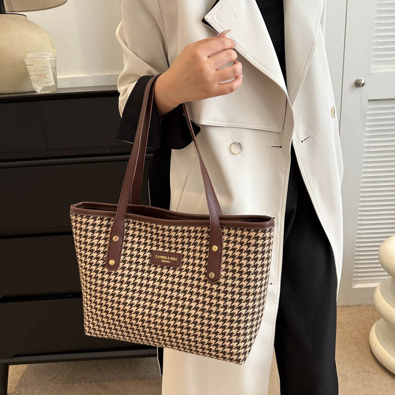 Houndstooth Shoulder Handbag