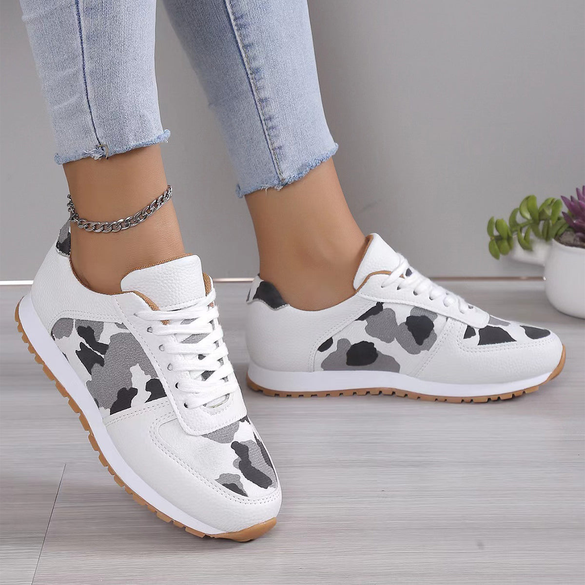 Leopard Print Lace-Up Sneakers For Women