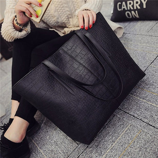The new spring and summer 2021 fashion handbags EuropeShoulder Bag Handbag simple fashion
