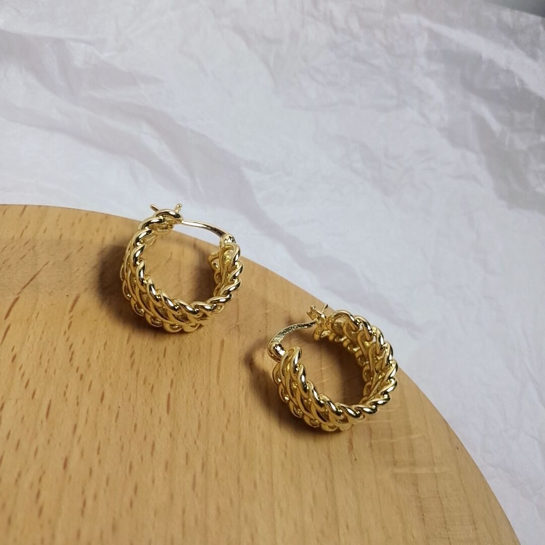 Openwork hoop chain earrings