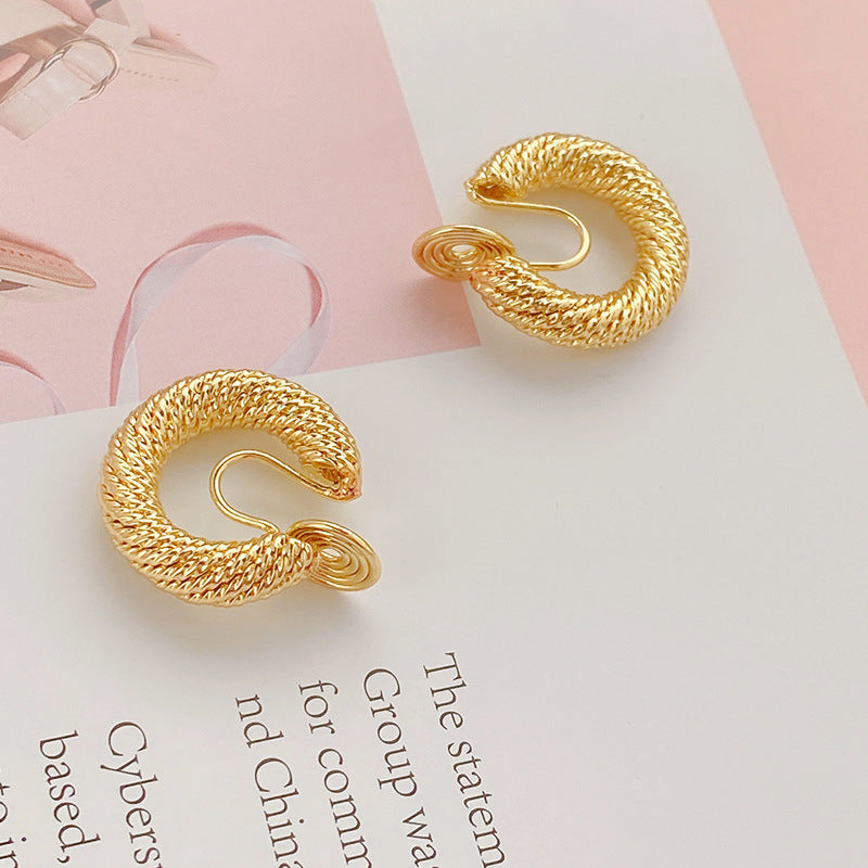 Top quality 18K Gold Color Mosquito Coil Clip on Hoop Earrings Hot Sale C Shape Copper C Shape Cuff Earrings Ear Clip