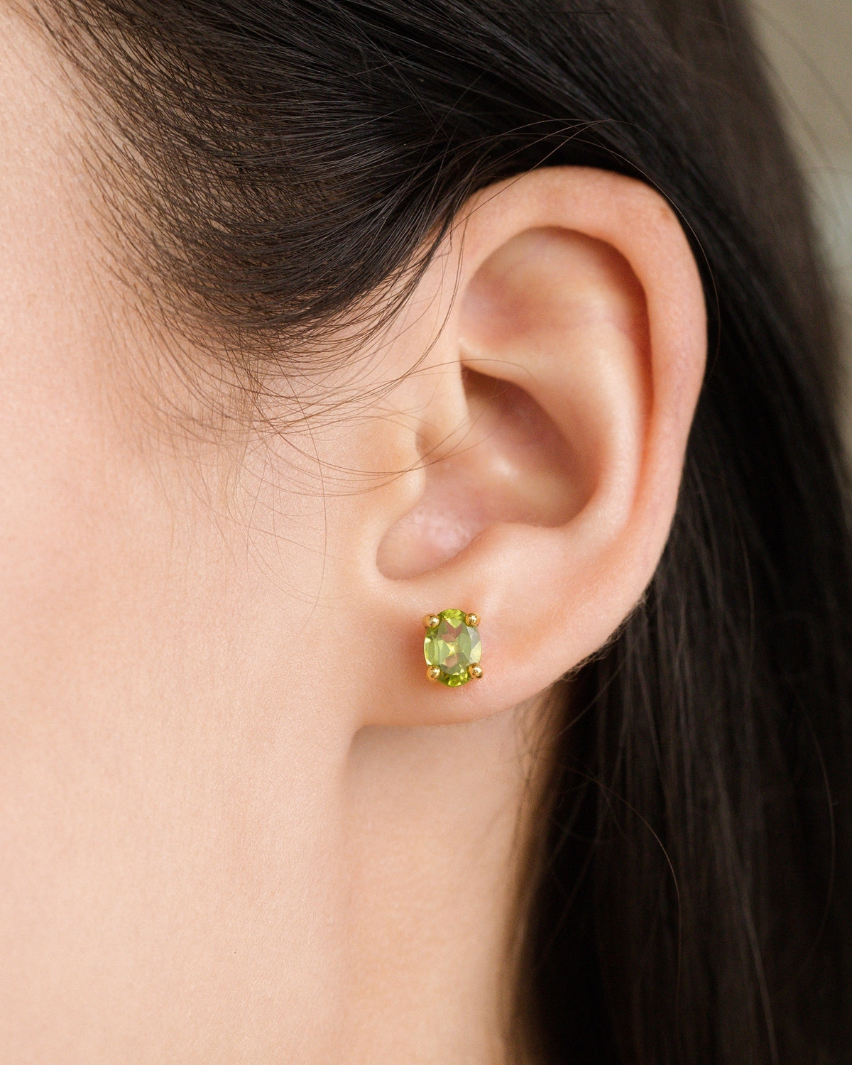 Peridot Oval Stud Earrings in 18k Gold Vermeil