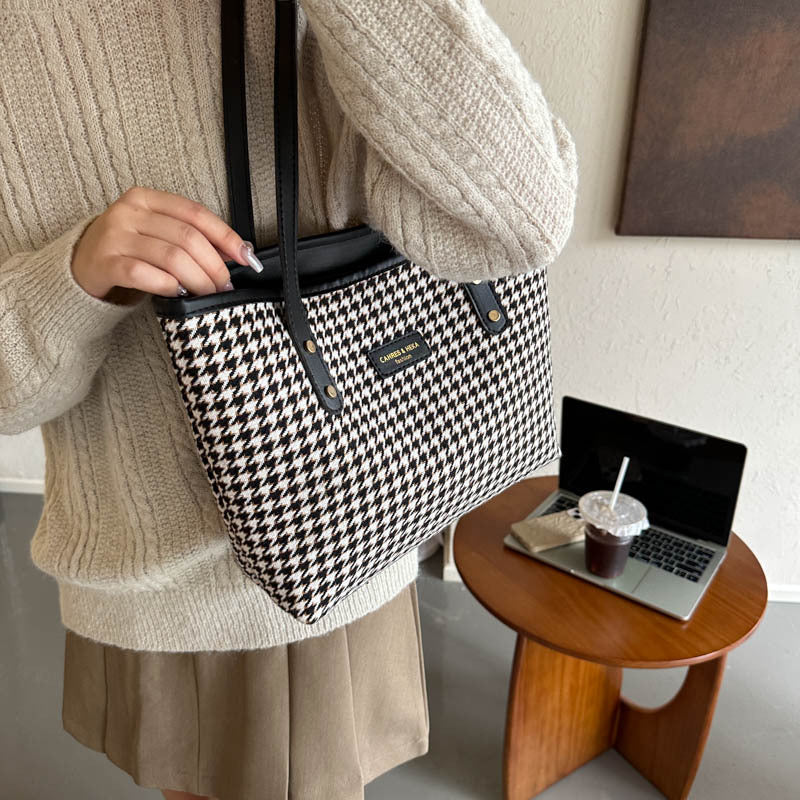 Houndstooth Shoulder Handbag