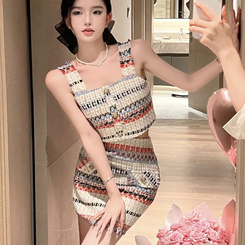 French-Style Hot Girl Cami Outfit