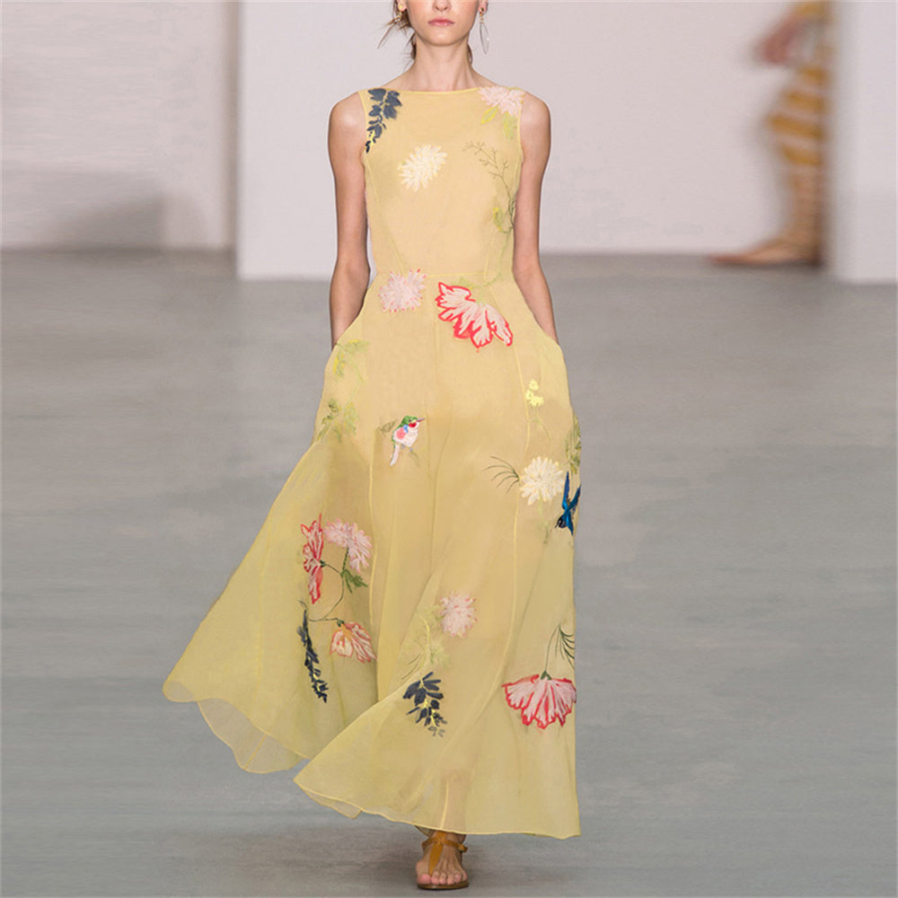 Sleeveless Crew-Neck Print Slim Dress