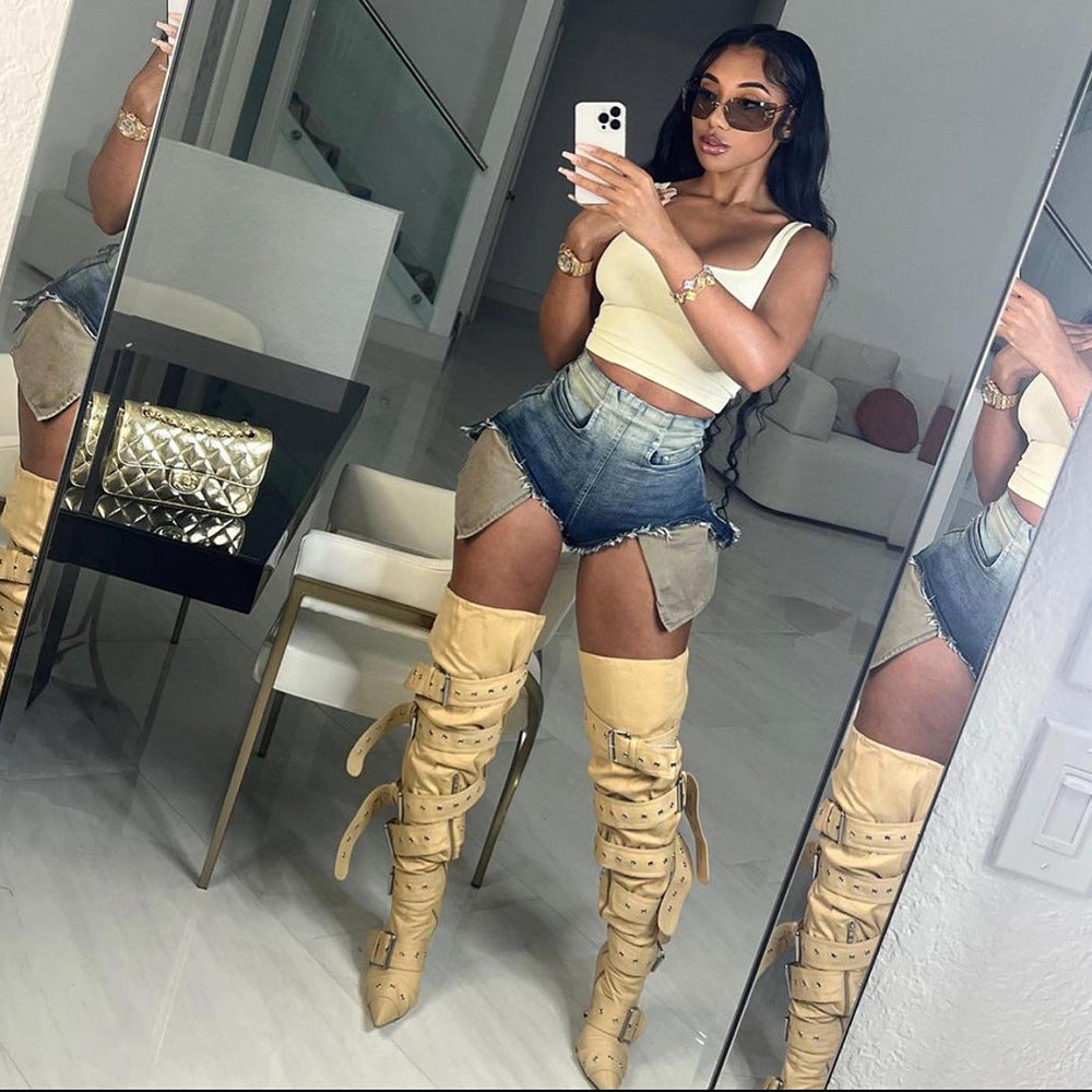 Racy High Waisted Denim Jeans With A Gradient Color
