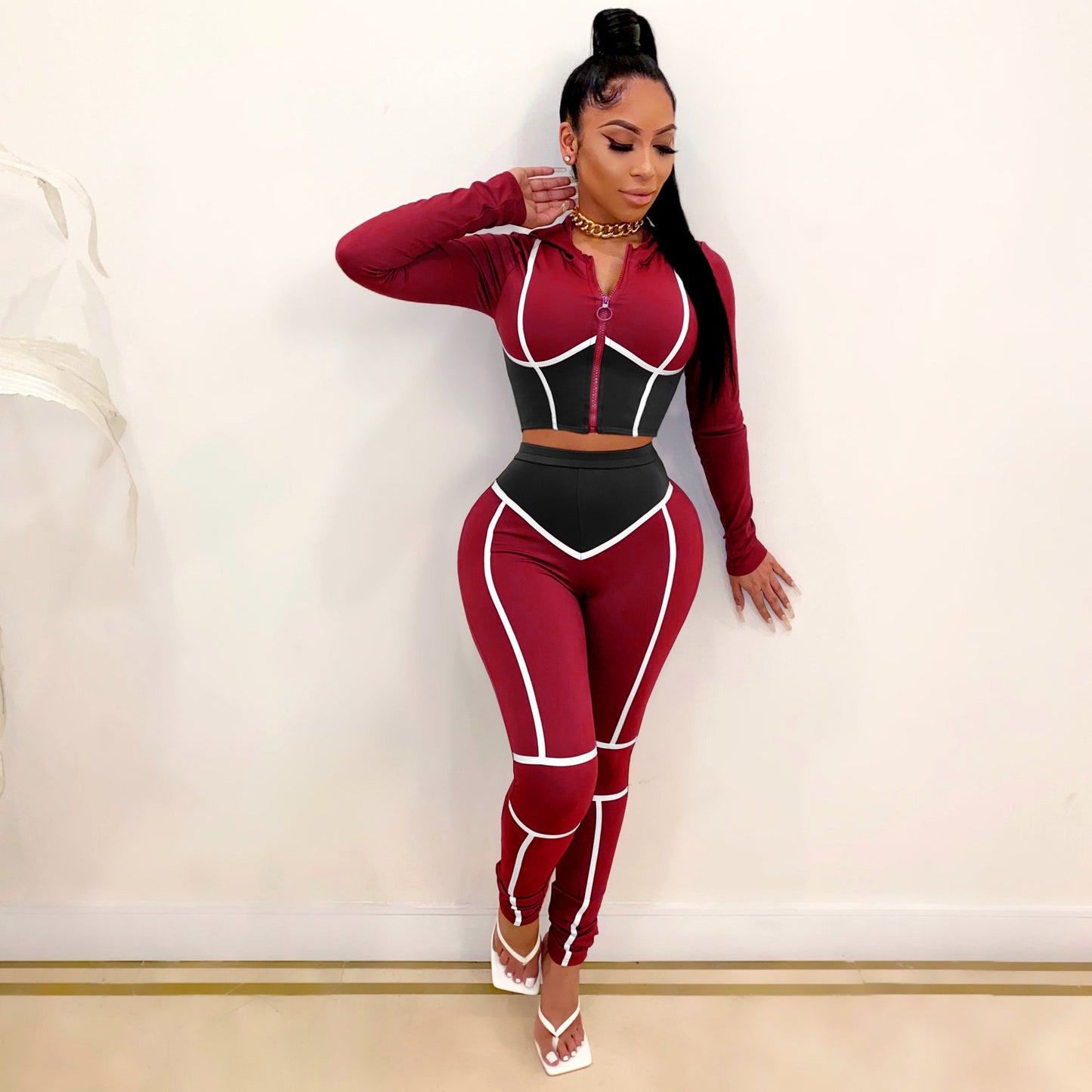 Tight Two-Piece Sports Suit For Women