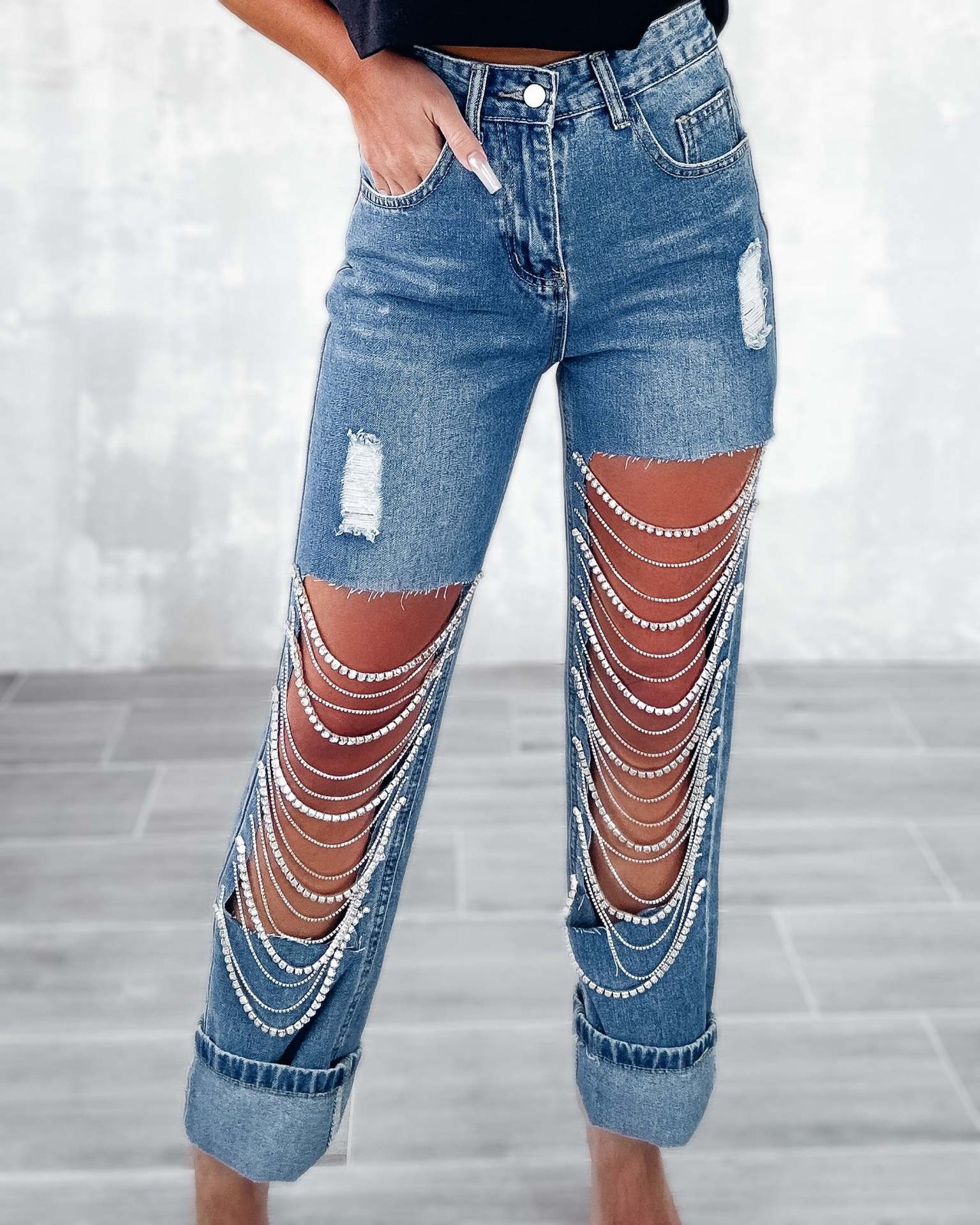 Women's Straight-Leg Ripped Jeans