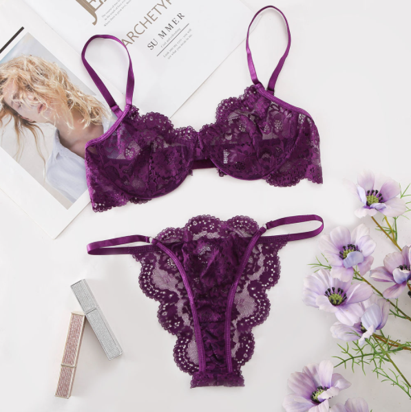 Women's Underwire Lace Lingerie Set